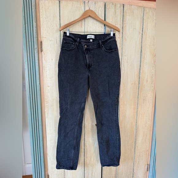 Abercrombie & Fitch Denim - Abercrombie 90s slim straight ultra high rise
